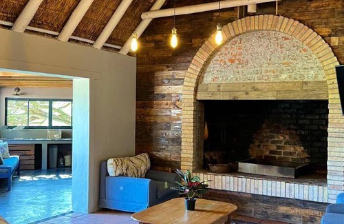 Wolseley Apartment | 220 m² Apartment ∙ 5 bedrooms ∙ 15 guests