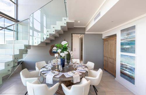 Greater Johannesburg Metropolitan Area Apartment | 220 m² Apartment ∙ 4 bedrooms ∙ 8 guests