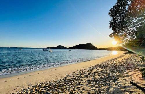 Nelson Bay House | 220 m² House ∙ 3 bedrooms ∙ 6 guests