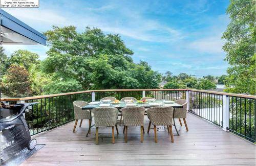 Nelson Bay House | 220 m² House ∙ 3 bedrooms ∙ 6 guests