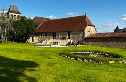 Fourmagnac House | 220 m² Gîte ∙ 5 bedrooms ∙ 15 guests