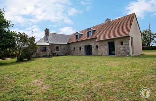 Lannion House | 220 m² Gîte ∙ 5 bedrooms ∙ 8 guests