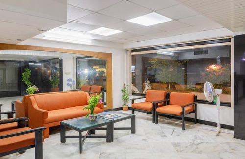Navrangpura Hotel | 220 m² Hotel ∙ 5 guests