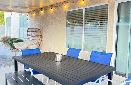 North Las Vegas House | 220 m² House ∙ 4 bedrooms ∙ 16 guests