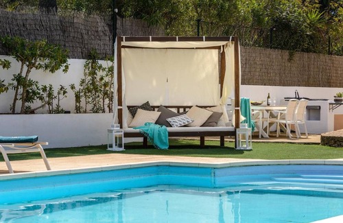 Puig Manya House | 220 m² House ∙ 4 bedrooms ∙ 8 guests