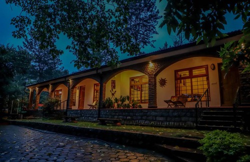 Kotagiri House | 220 m² House ∙ 5 bedrooms ∙ 15 guests