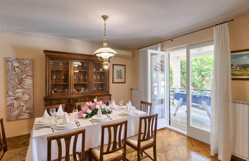 Gulici House | 220 m² House ∙ 5 bedrooms ∙ 10 guests