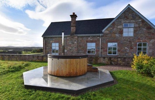 Munlochy House | 220 m² House ∙ 9 bedrooms ∙ 16 guests