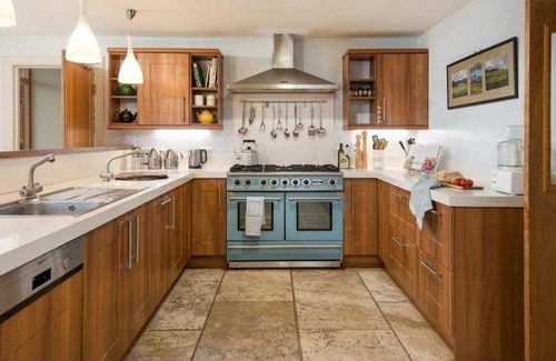Munlochy House | 220 m² House ∙ 9 bedrooms ∙ 16 guests