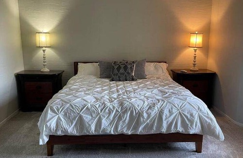 Mineral Wells House | 220 m² House ∙ 4 bedrooms ∙ 8 guests