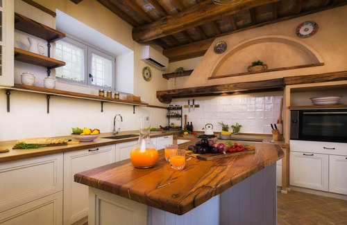 Gualdo Cattaneo Villa | 220 m² Villa ∙ 4 bedrooms ∙ 10 guests
