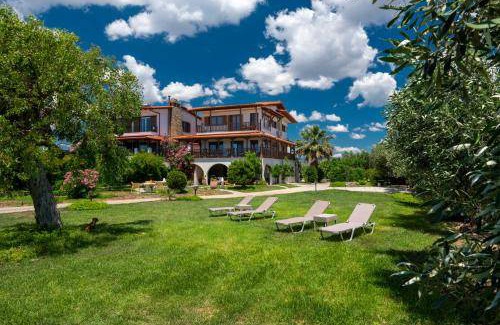 Kalivia Poliyirou Villa | 220 m² Villa ∙ 5 bedrooms ∙ 12 guests