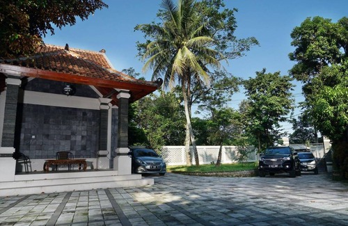 Pancawati Villa | 220 m² Villa ∙ 3 bedrooms ∙ 6 guests