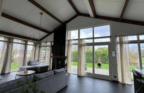 Zeewolde Villa | 220 m² Villa ∙ 3 bedrooms ∙ 10 guests