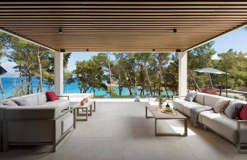 Sutivan Villa | 220 m² Villa ∙ 4 bedrooms ∙ 8 guests