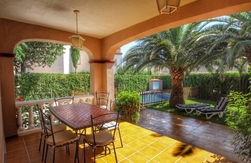 Miami Platja Villa | 220 m² Villa ∙ 4 bedrooms ∙ 8 guests