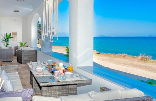 Skaleta Villa | 220 m² Villa ∙ 6 bedrooms ∙ 14 guests