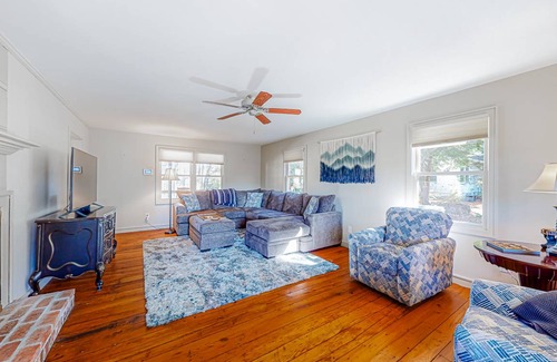 Brevard House | 221 m² House ∙ 3 bedrooms ∙ 8 guests