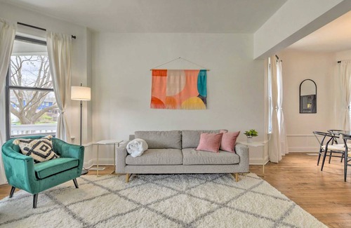 Oak Park Apartment | 222 m² Apartment ∙ 3 bedrooms ∙ 6 guests
