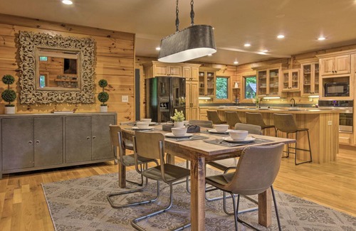 Mars Hill House | 222 m² House ∙ 2 bedrooms ∙ 10 guests