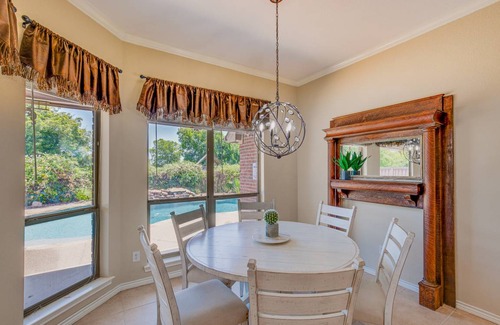 Stephenville House | 222 m² House ∙ 4 bedrooms ∙ 8 guests
