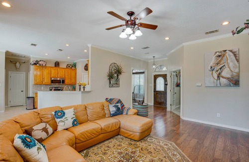 Stephenville House | 222 m² House ∙ 4 bedrooms ∙ 8 guests