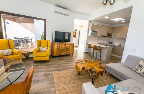Playa Blanca Villa | 222 - Villa Noches De Luna (LH222)