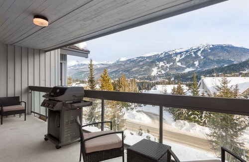 Blueberry Hill Condo | 223 m² Condo ∙ 4 bedrooms ∙ 10 guests