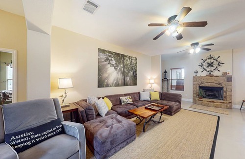 Dripping Springs House | 223 m² House ∙ 4 bedrooms ∙ 8 guests
