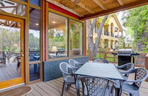 McQueeney House | 223 m² House ∙ 3 bedrooms ∙ 8 guests