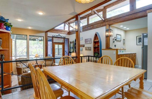 McQueeney House | 223 m² House ∙ 3 bedrooms ∙ 8 guests