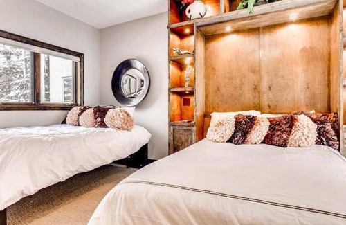 Highland Meadows House | 223 m² House ∙ 3 bedrooms ∙ 10 guests