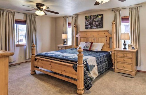Canon City House | 223 m² House ∙ 4 bedrooms ∙ 13 guests