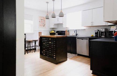 Phoenicia Apartment | 223 m² Serviced apartment ∙ 9 bedrooms ∙ 18 guests