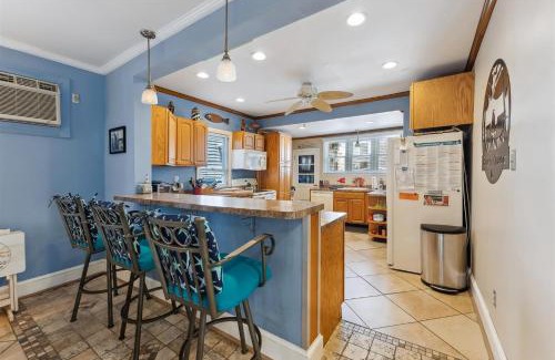 Wildwood House | 225 E Garfield Ave