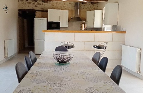 Villedieu-le-Chateau Cottage | 225 m² Cabin ∙ 4 bedrooms ∙ 10 guests