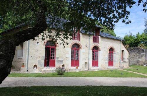 Vernou-sur-Brenne House | 225 m² House ∙ 7 bedrooms ∙ 19 guests