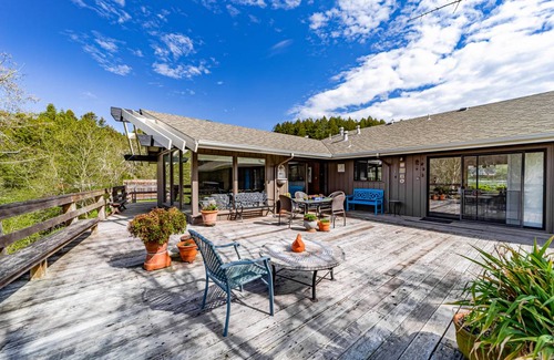 Jacoby Creek House | 225 m² House ∙ 4 bedrooms ∙ 8 guests