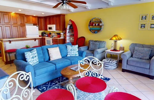 Tybee Island Condo | 225 The Vue-Ocean Views-Pet Friendly-Pools -Restaurant-Bar-Elevator