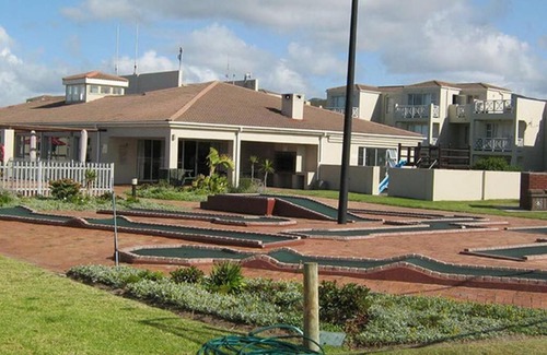 Hermanus House | 226 Hermanus Beach Club
