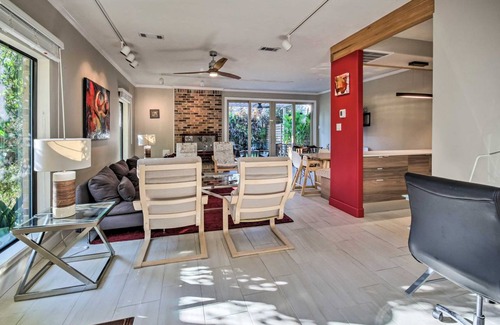 Boulevard Oaks House | 226 m² House ∙ 3 bedrooms ∙ 8 guests
