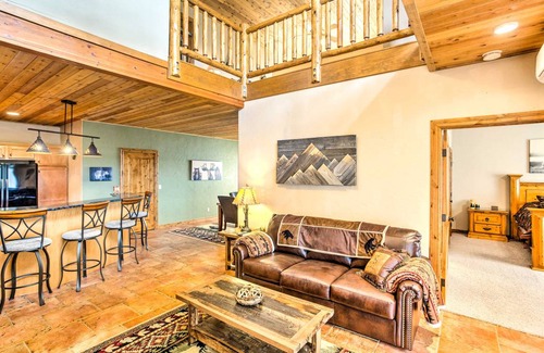 Pagosa Springs Apartment | 227 m² Apartment ∙ 3 bedrooms ∙ 8 guests