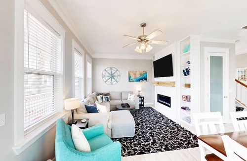 Waterside Village House | 227 m² House ∙ 4 bedrooms ∙ 12 guests