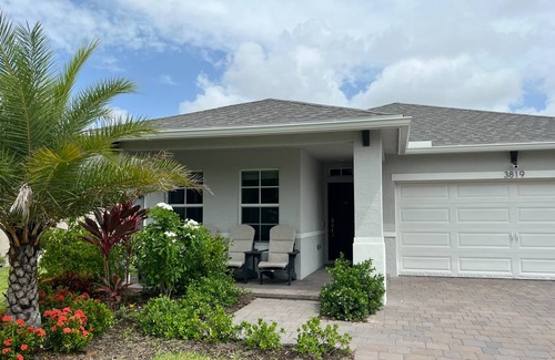 Stuart House | 227 m² House ∙ 4 bedrooms ∙ 9 guests