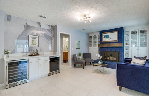 Dolphin's Cove House | 229 m² House ∙ 4 bedrooms ∙ 8 guests