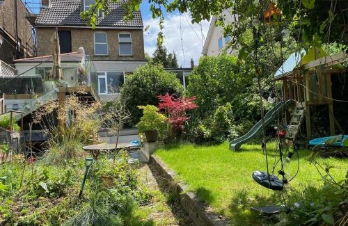 Croham Apartment | 23 mins to London Bridge