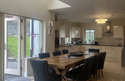 Kenmare House | 23 The Lodges - Wonderful detached house within walking distance to Kenmare