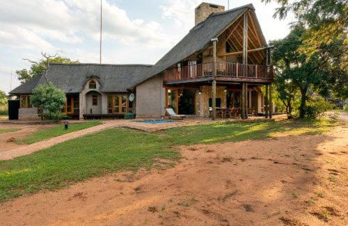 Leeupoort House | 23 Zebula - 4 Bedroom 14 Sleeper Home
