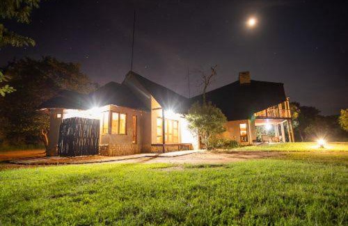 Leeupoort House | 23 Zebula - 4 Bedroom 14 Sleeper Home