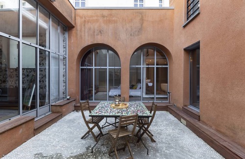 Richebourg - Saint-Clement Apartment | 230 m² Apartment ∙ 4 bedrooms ∙ 7 guests